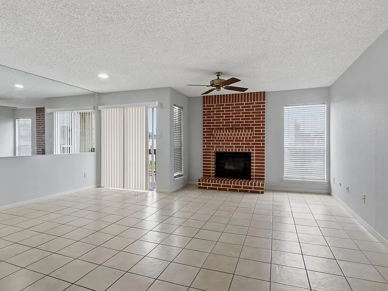 3919 Fairmont Pkwy #148 — Photo 6
