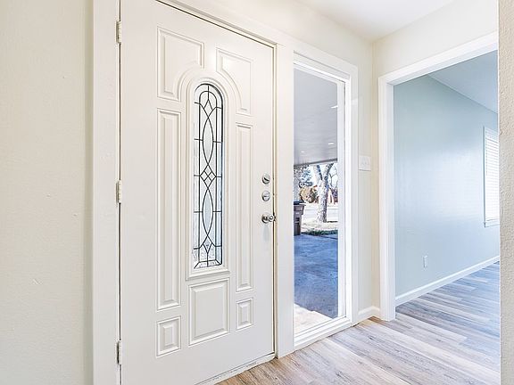 4th image of 2729 Rio Grande St