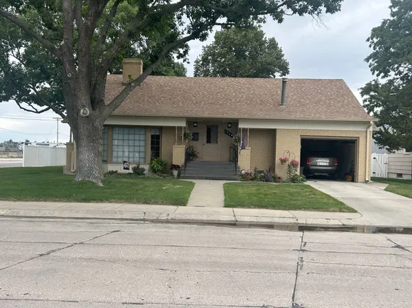 1004 Dakota Ave, Alliance, NE 69301