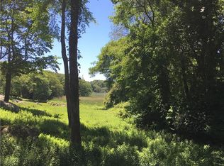 9 School House Rd, Mystic, CT 06355