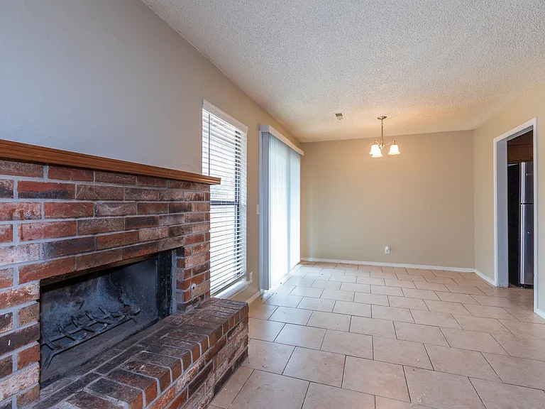 4902 S Gum Ave — Photo 20