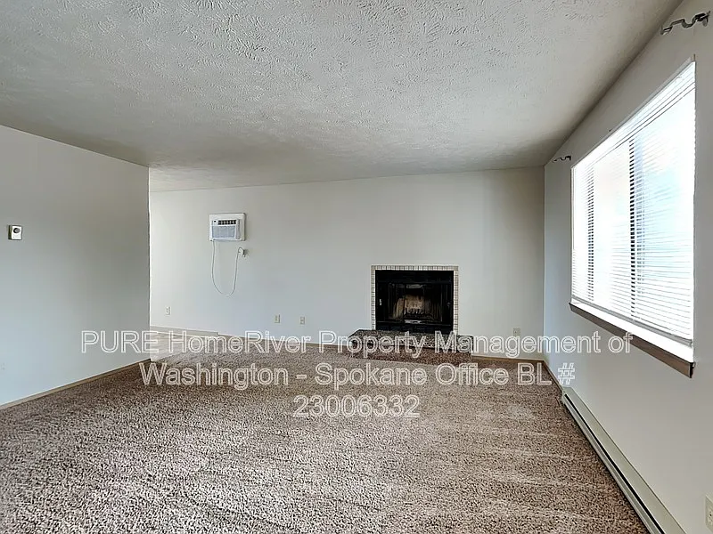 2 bed, 1.0 bath, 850 sqft, $995 — Photo 2