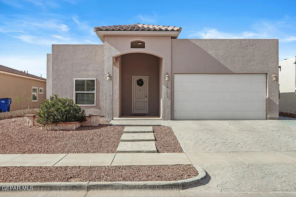 4 bed, 2.5 bath, 1643 sqft, $1,875 — Photo 3