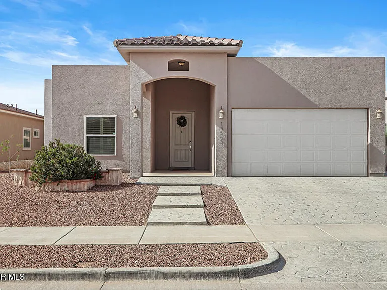 14553 Hunters Grove Ave — Photo 3
