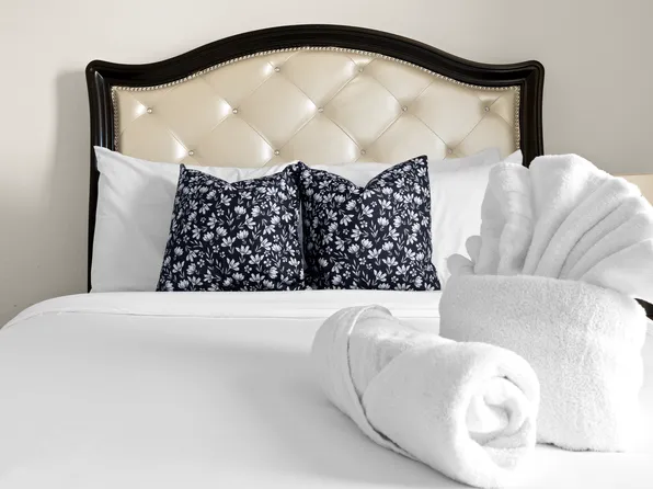 16220 W La Ventilla Way, Goodyear, AZ 85338