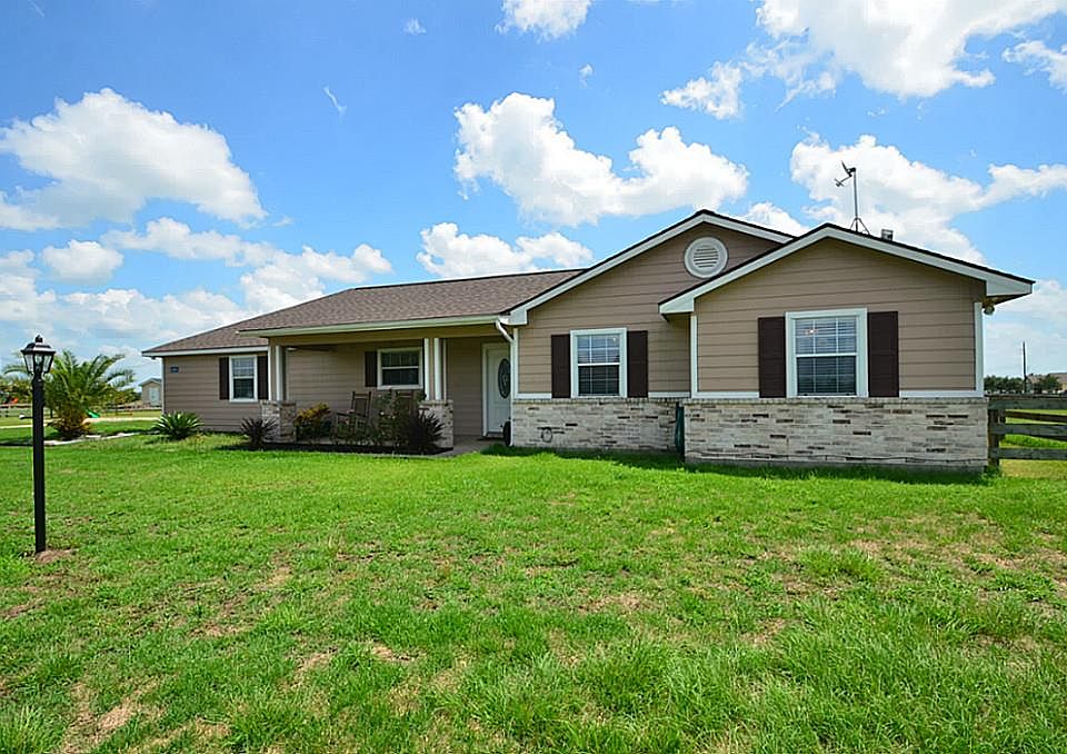 1st image of 2136 Carlos Way Dr