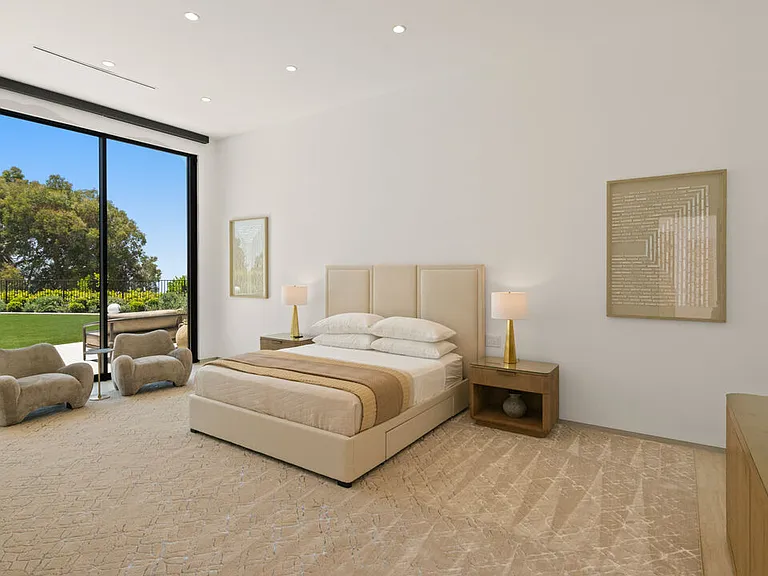 365 Trousdale Pl — Photo 38