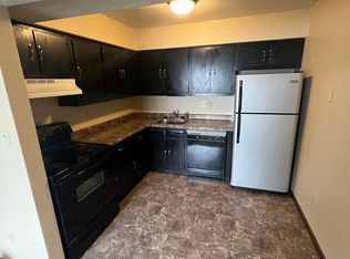 3609 Joan Dr APT 3, Waterloo, IA 50702