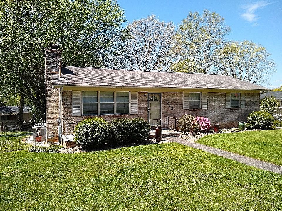 1st image of 513 W Meadecrest Dr