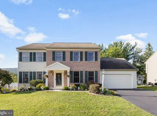 717 Veronica Ln, Enola, PA 17025