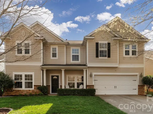 6934 Evanton Loch Rd, Charlotte, NC 28278