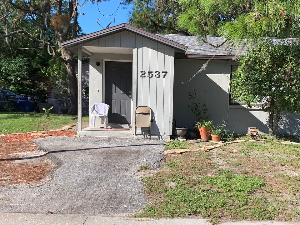 1st image of 2537 N Tuttle Ave