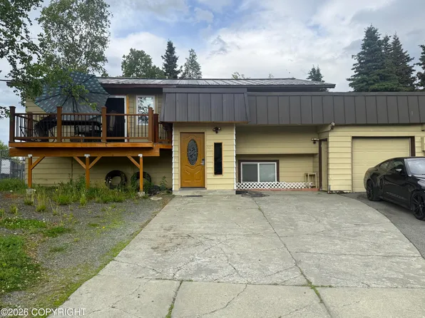 521 E 46th Pl, Anchorage, AK 99503