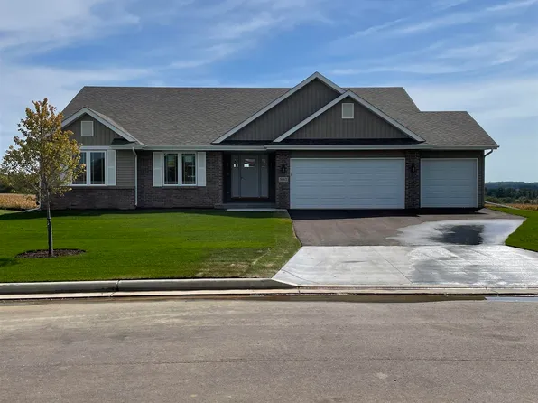 3682 Night Hawk Dr, Beloit, WI 53511