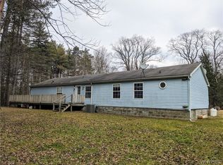 2582 Genesee Rd, Arcade, NY 14009