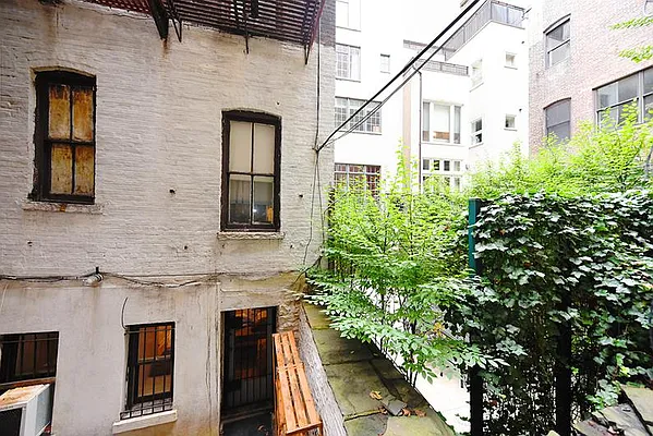 Sold by Buchbinder & Warren | media 8