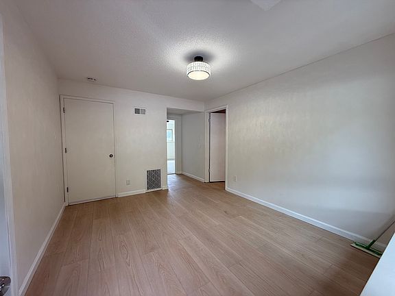 2nd image of 261 Del Norte Dr #B