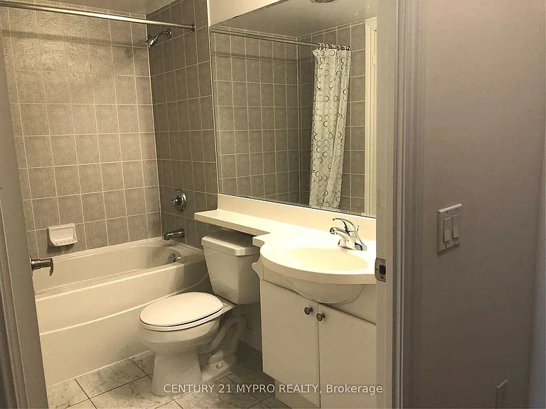763 Bay St #1114 — Photo 10