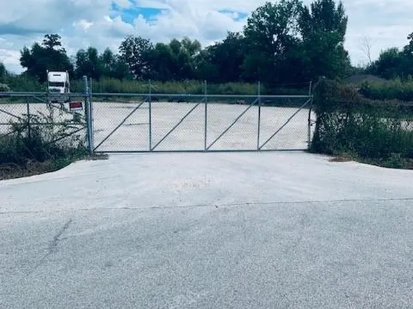 9018 Blueberry St, Houston, TX 77049