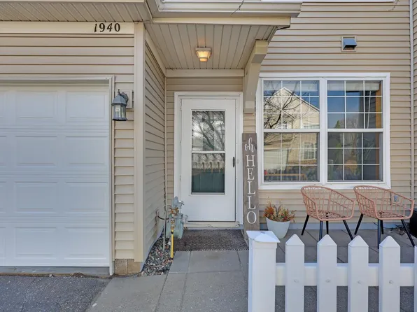 1940 Bluestem Ln, Shoreview, MN 55126