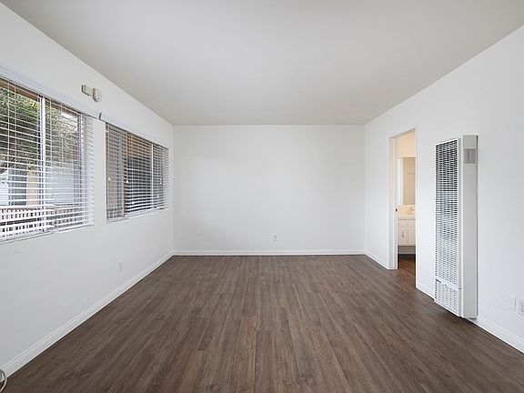 4th image of 4172 Mississippi St APT 17