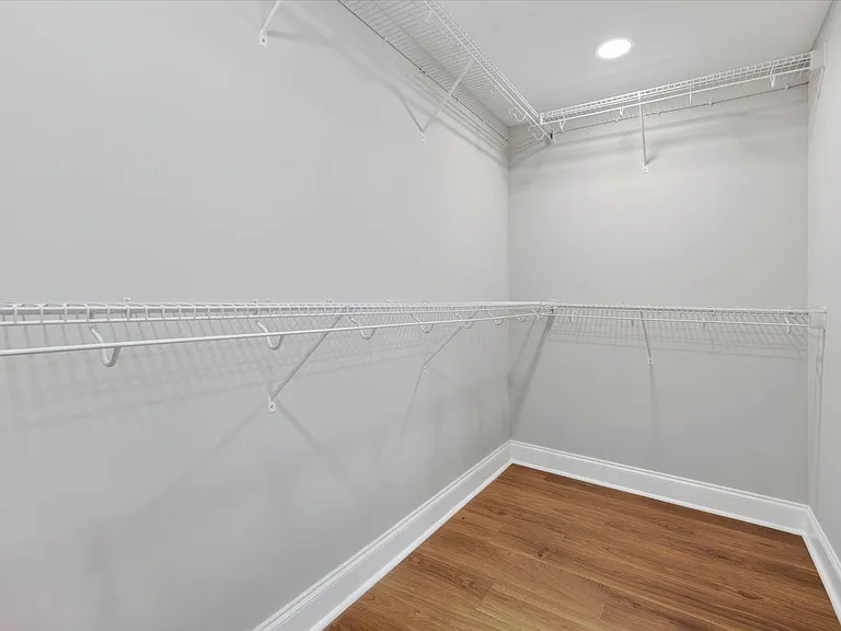 221 Clearview Dr — Photo 24