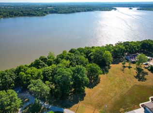 Sherry Dr, Grove, OK 74344