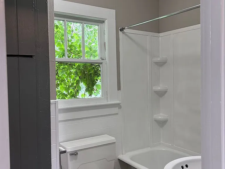 31 Crawley Ln — Photo 2