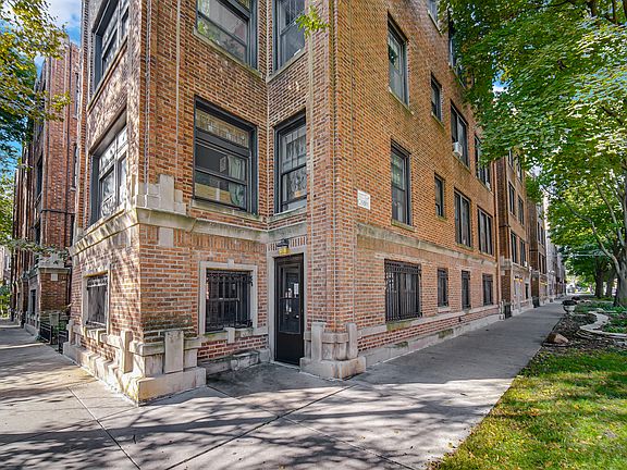 3rd image of 1311 W Farwell Ave APT 1