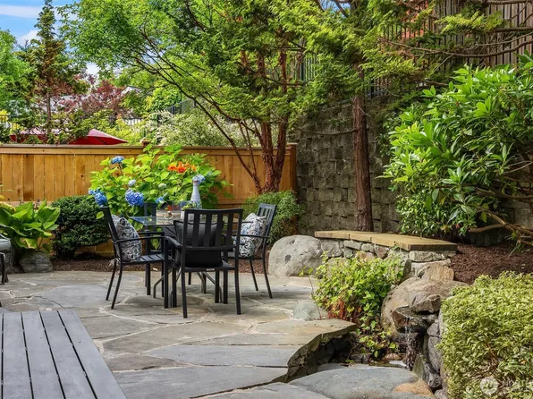 23756 NE 134th Place, Redmond, WA 98053