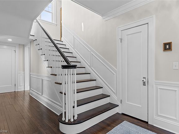 5th image of 2934 Scarborough Rd