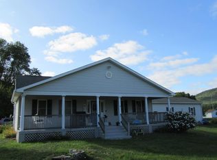 9 Oak Ln, Corning, NY 14830