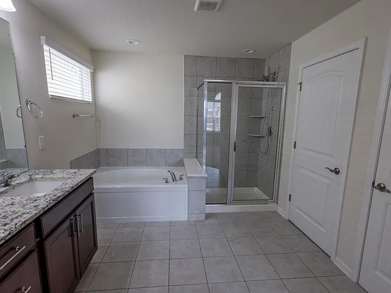 28293 Verona Dr — Photo 11