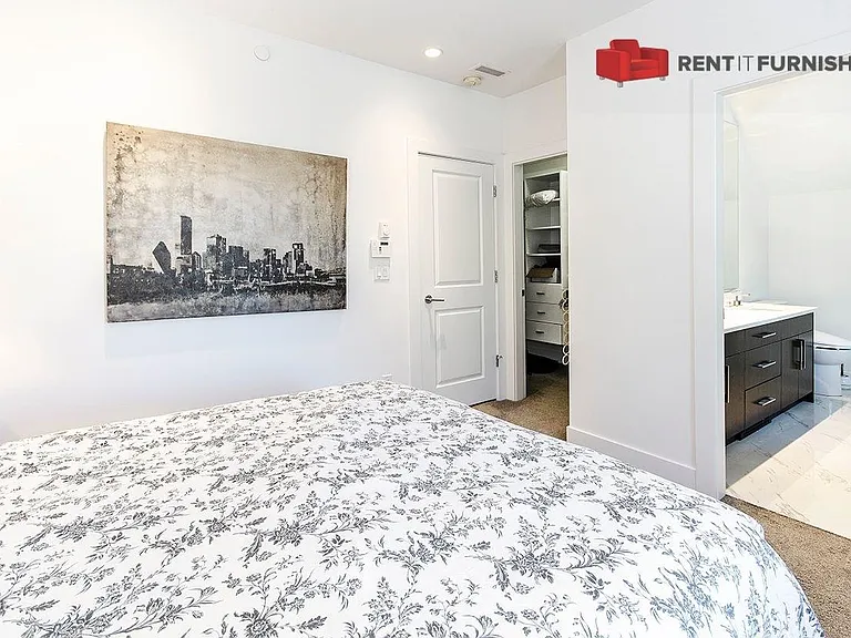 930 W 15th Ave — Photo 14