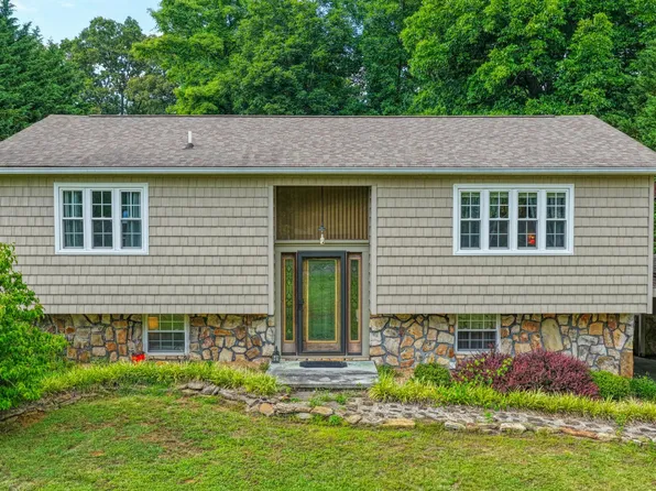 159 Reynolds Hills Dr, Rogersville, TN 37857