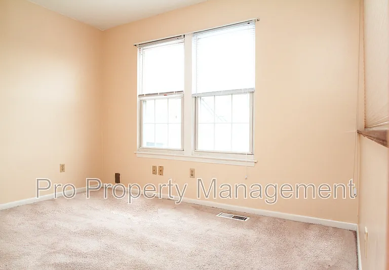 97 Park Ave #10 — Photo 11