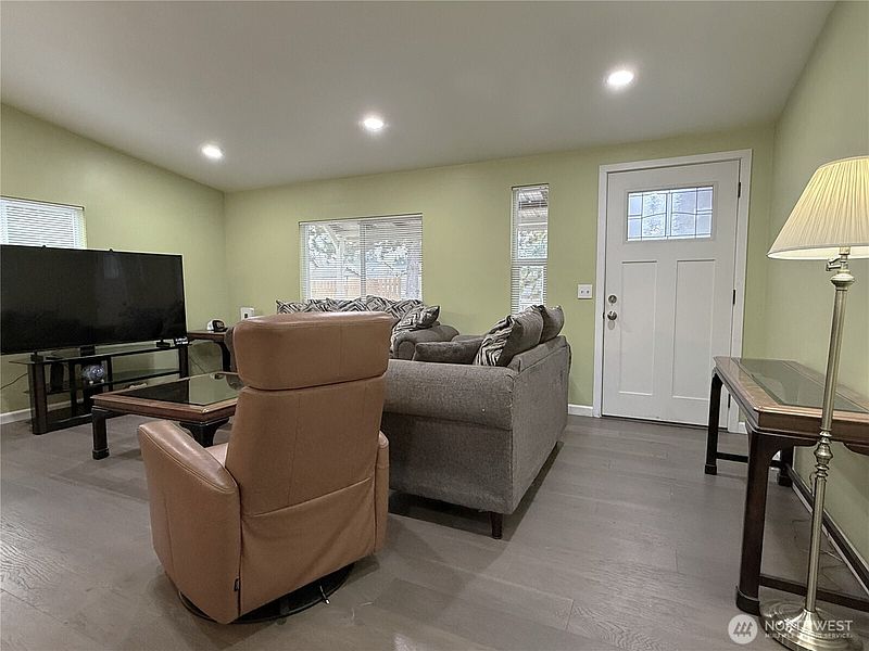 5th image of 8329 19th Avenue Ct E #14