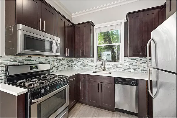 Rented by Compass | media 12