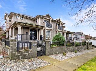 629 13th St, New Westminster, BC