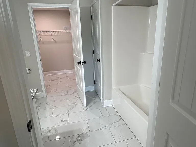111 W End Ave — Photo 11