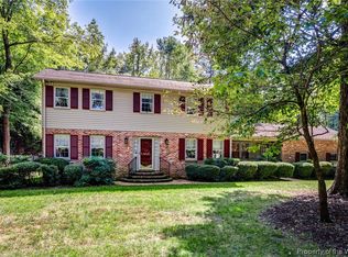 207 Pioneer Ln, Yorktown, VA 23692