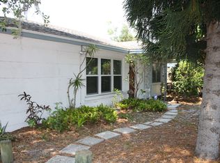 2205 Jo An Dr, Sarasota, FL 34231