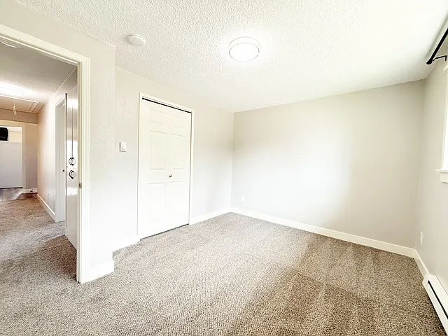 523 S Constitution Ave #B — Photo 25