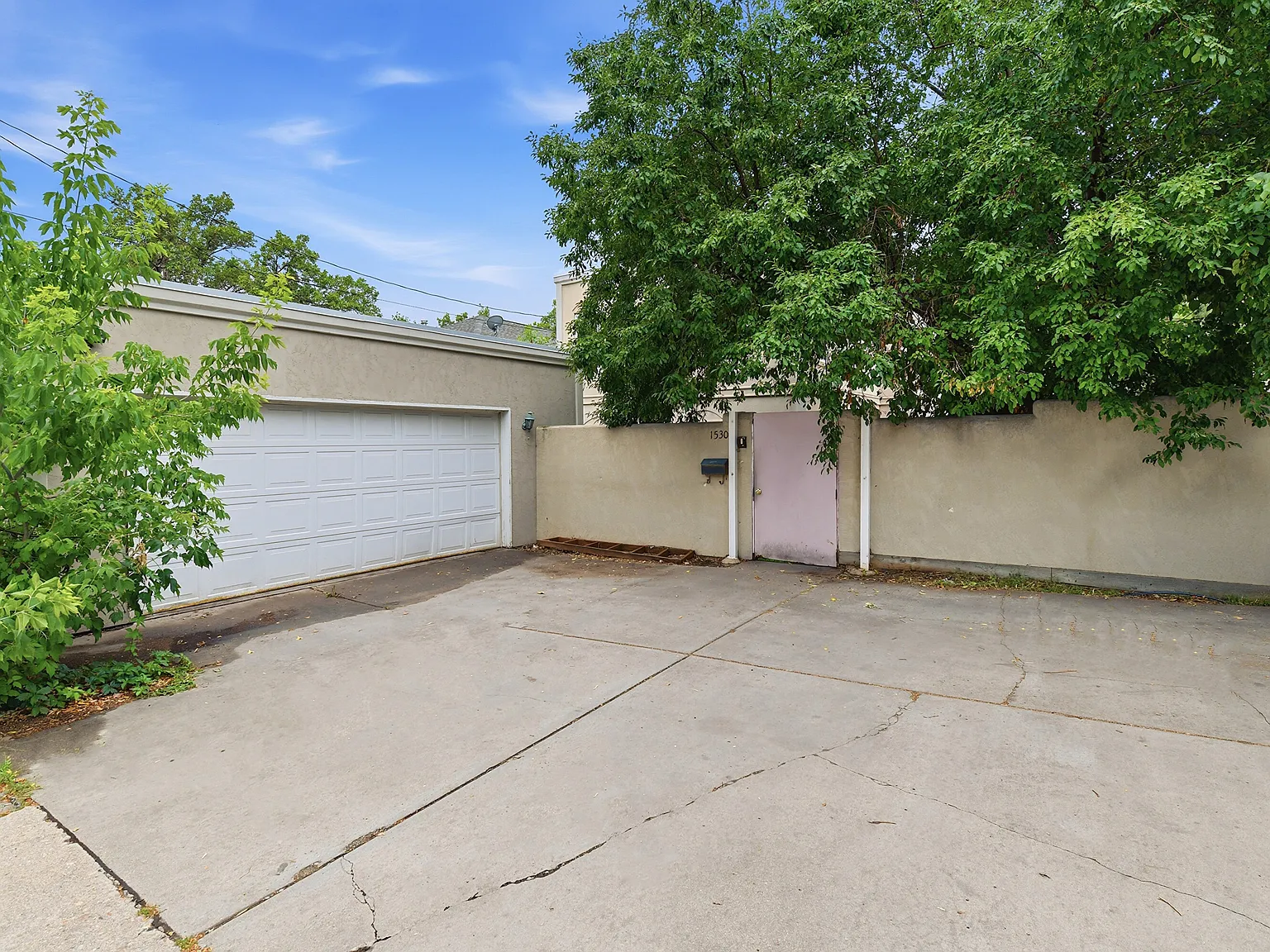 4 bed, 4000 sqft, $4,325 — Photo 4