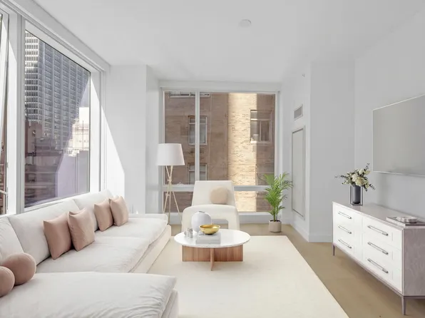 7 Platt Street image 1 of 22