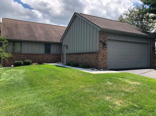 225 Raintree Cir #58, Kalamazoo, MI 49006