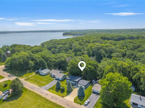 148 Skyline Dr, Knoxville, IA 50138