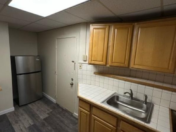 26 Main St #2