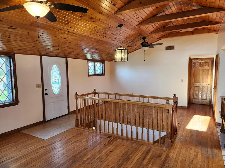 157 Golden City Rd — Photo 20