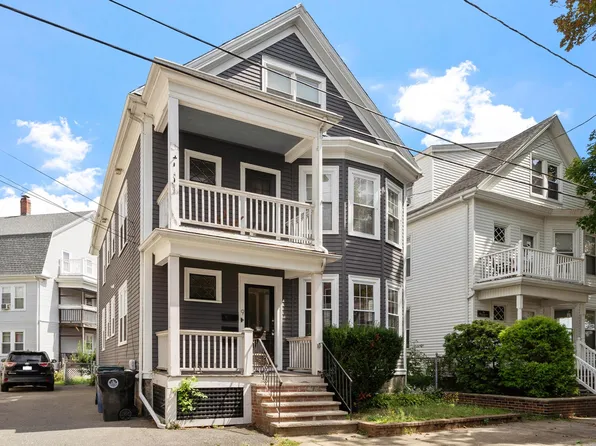 9 Glover St #1, Salem, MA 01970